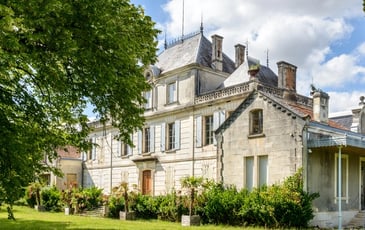 Visite guidée du Manoir de Mademoiselle : entrez dans l'histoire vivante du Cognac