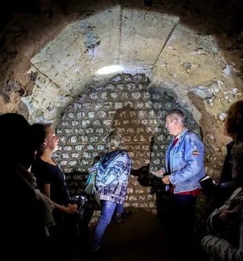 Visite guidée : à la recherche des maçons de Cassinomagus