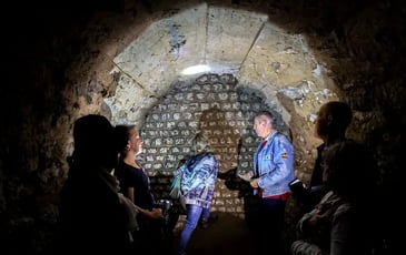 Visite guidée : à la recherche des maçons de Cassinomagus