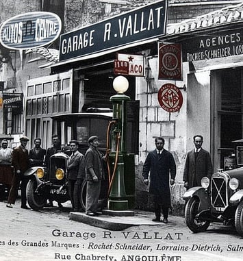 Pleins Phares sur les Garages