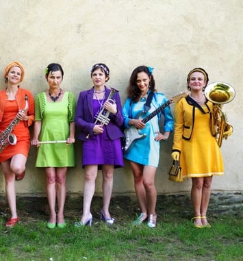 Soirs Bleus, Mlle Orchestra