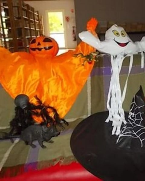 Lecture d’histoires pour Halloween